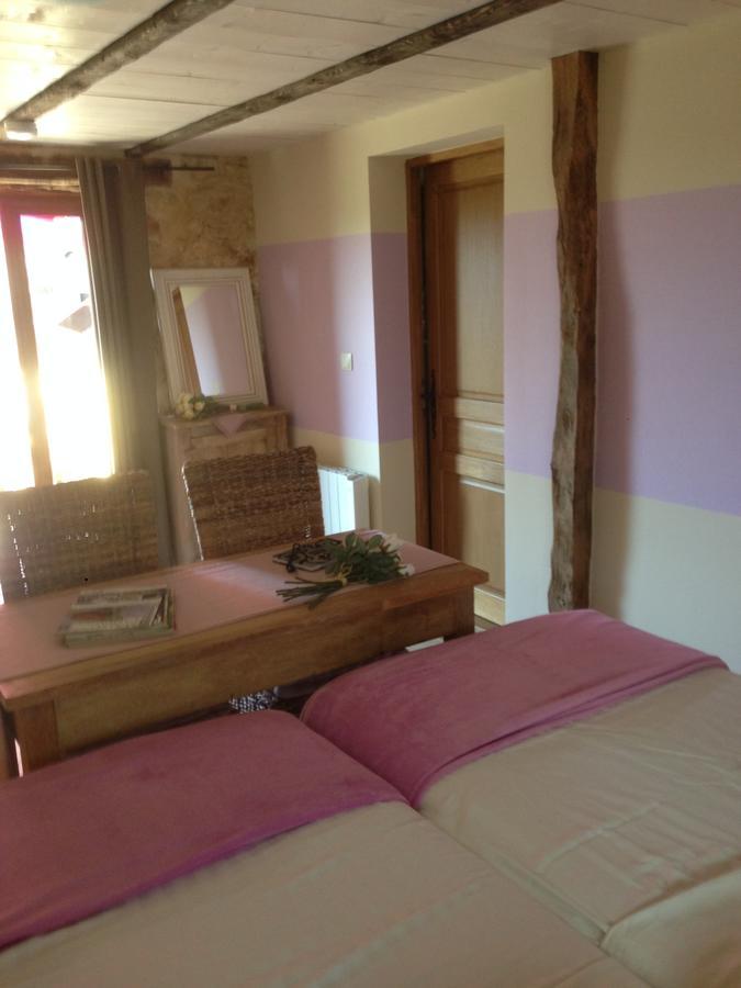 Bed and Breakfast Lo Petit Cretsou Simeyrols Exteriér fotografie