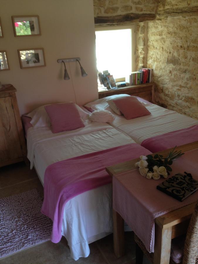 Bed and Breakfast Lo Petit Cretsou Simeyrols Exteriér fotografie
